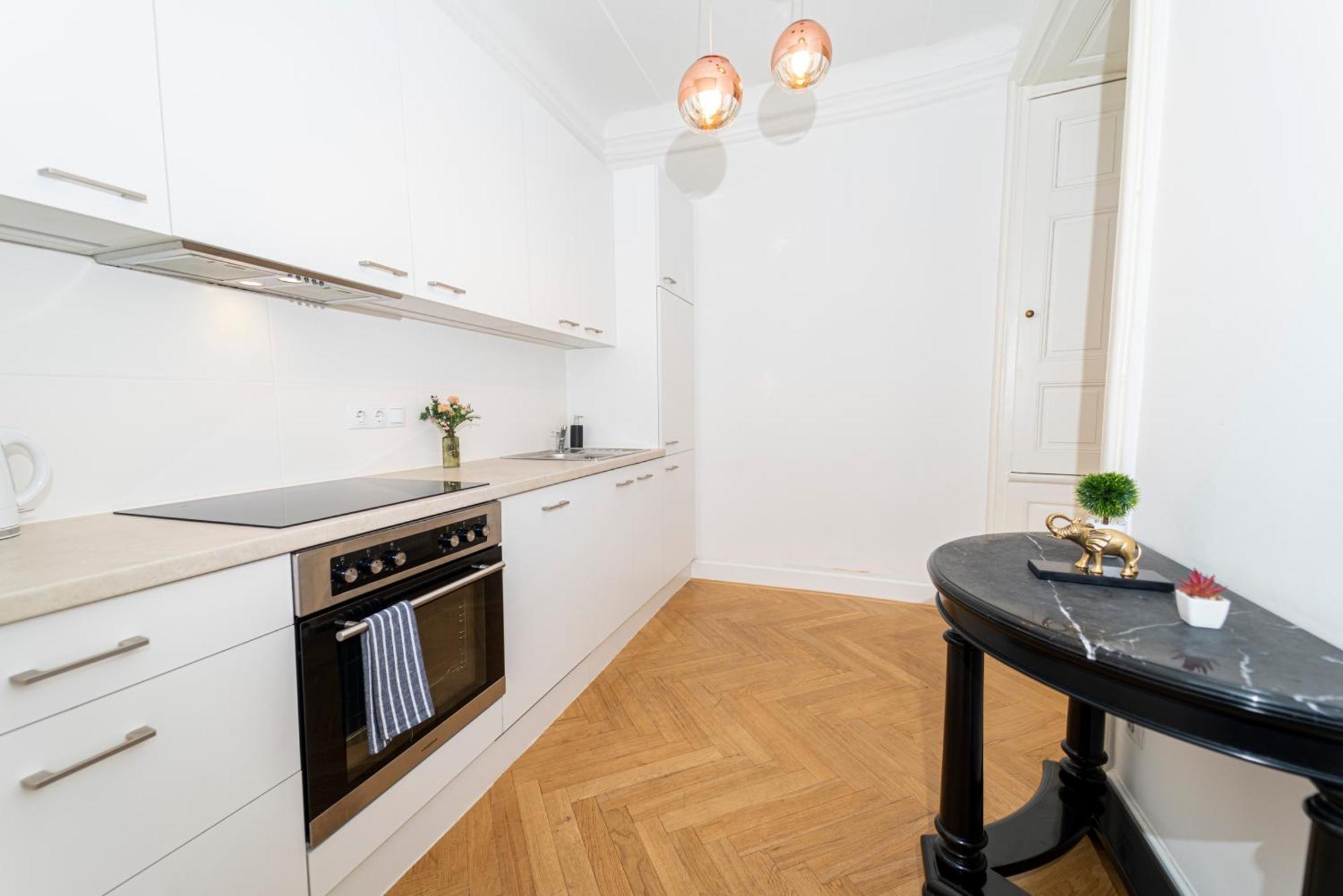 Central Stephansdom Apartment I Netflix I Self Check In Wien Exterior foto